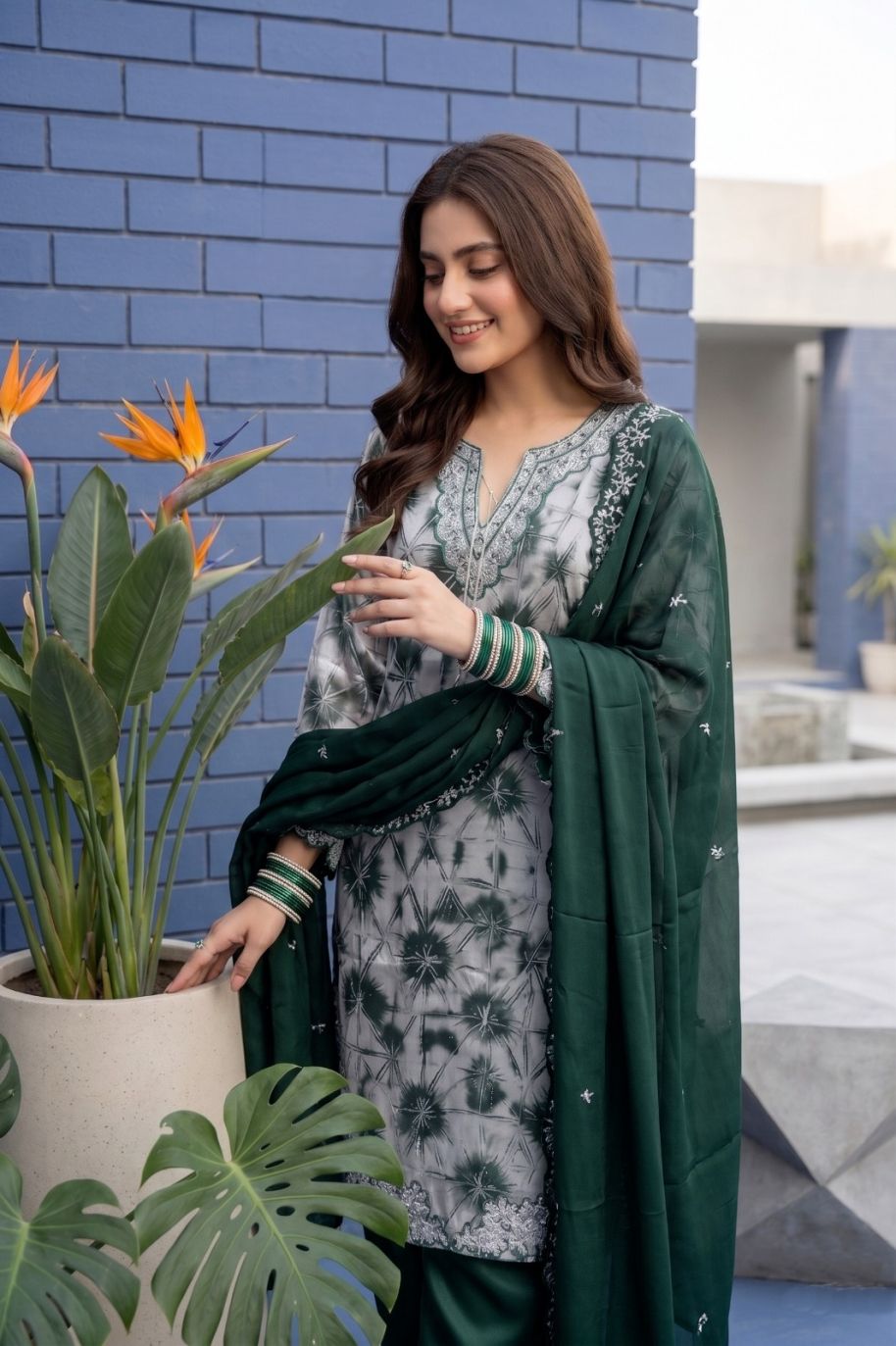 W015 Women Shesha Slik