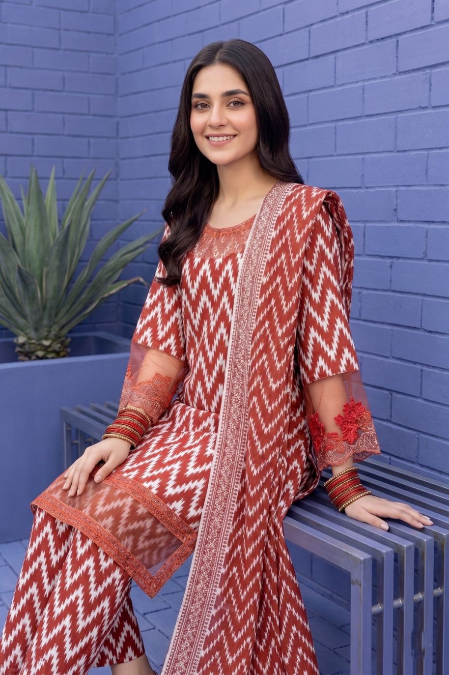 W019 Women Lawn
