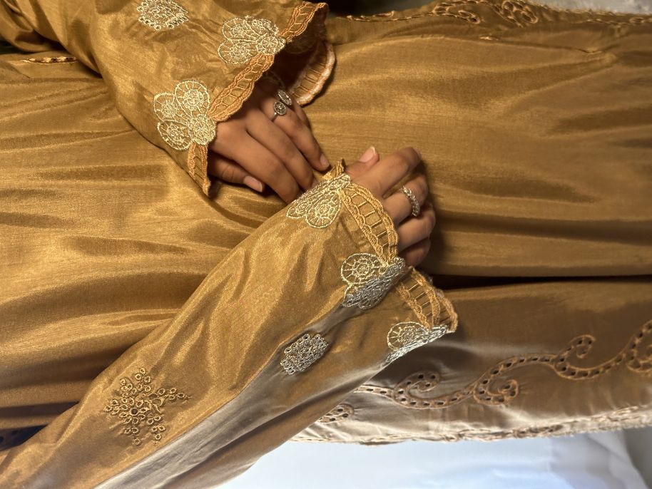 Aurelia-01 Women Raw Silk