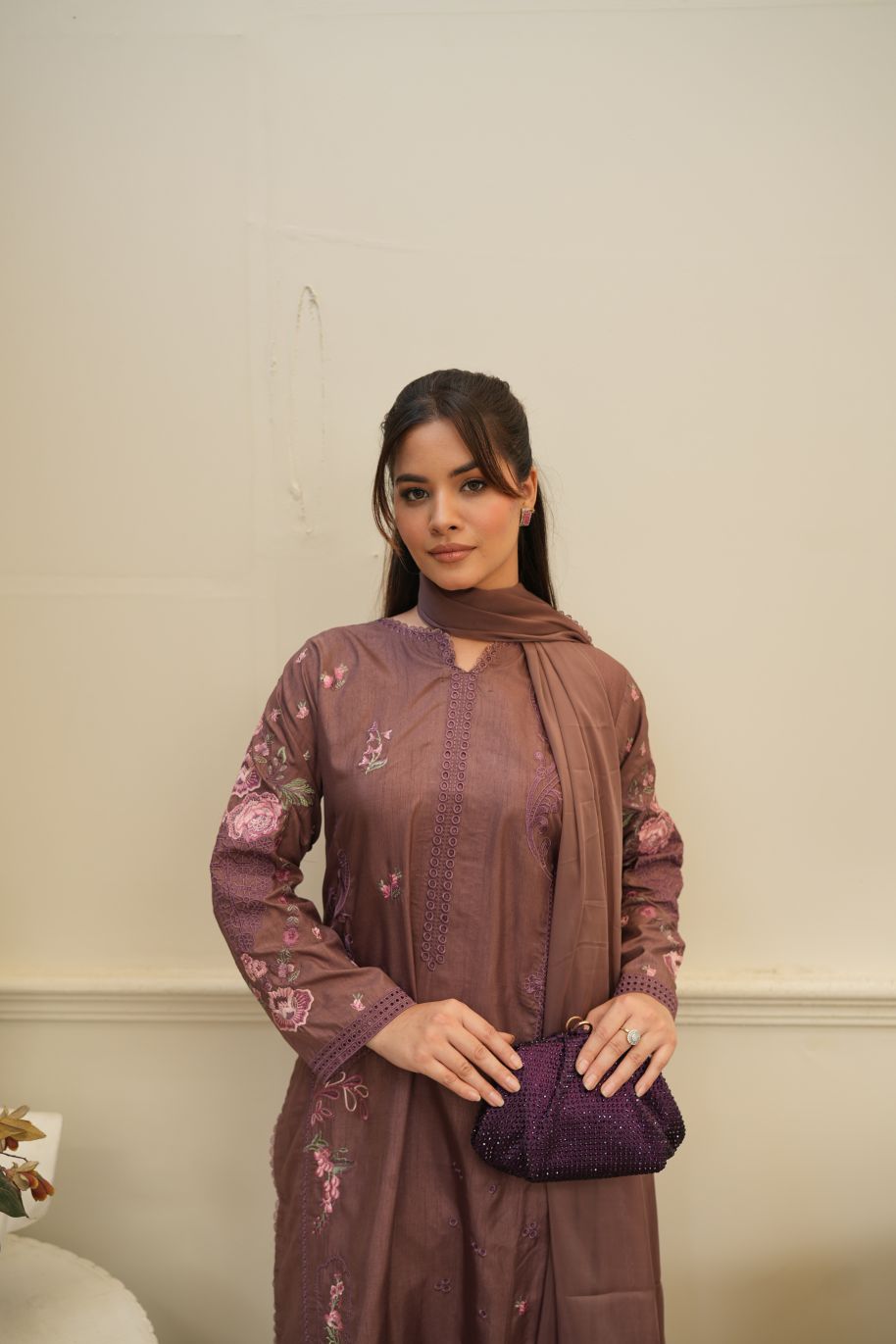 Anjas-04 Women Raw Silk