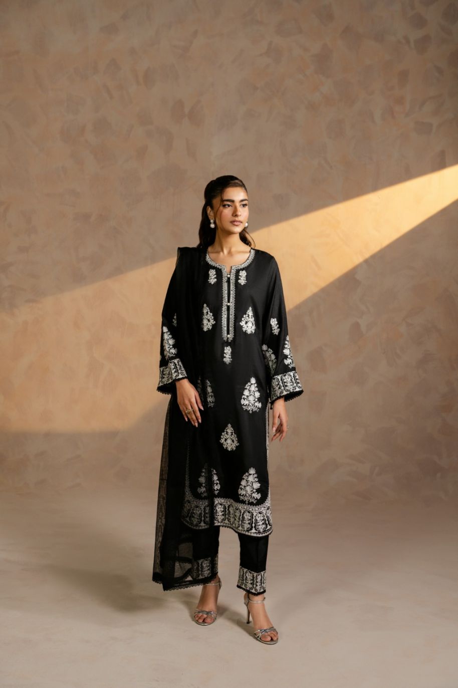 ZN-P-FW-01 Women Khaddi Net