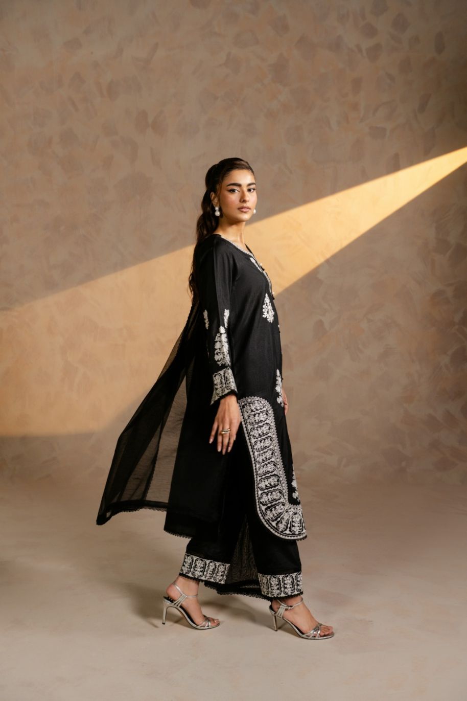 ZN-P-FW-01 Women Khaddi Net